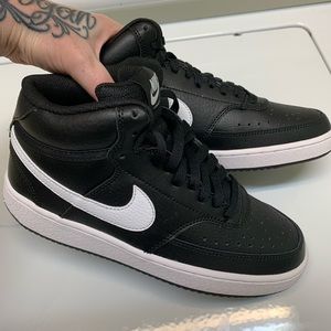 Women’s Nike Court Vision mid